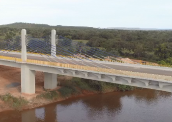 Bolsonaro participa de inauguração de ponte que liga o Piauí ao Maranhão